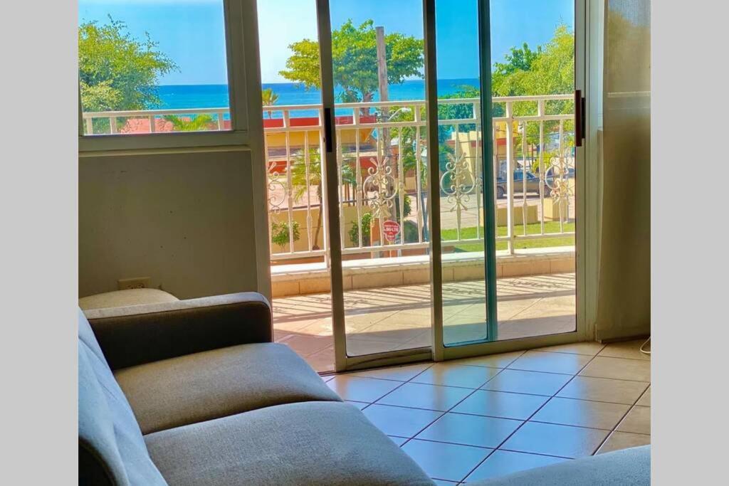 רינקון Wave View Village - Beach Front - Luxury Spot מראה חיצוני תמונה